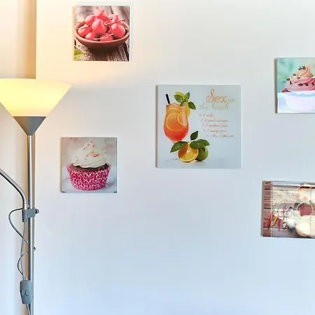 Glamour Red 22 In Pool Mamaia