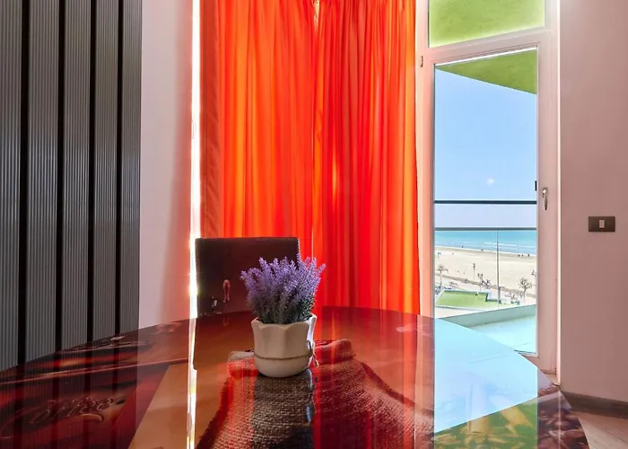 Apartment Glamour Red 22 In Pool *